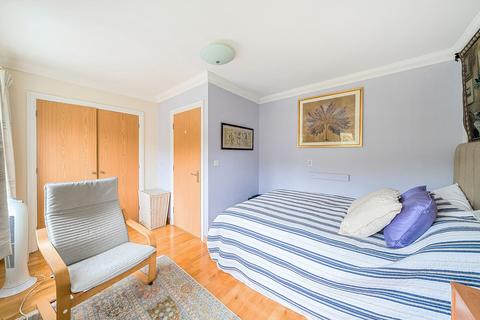 6 Anzio Gardens, Caterham, CR3 5GE