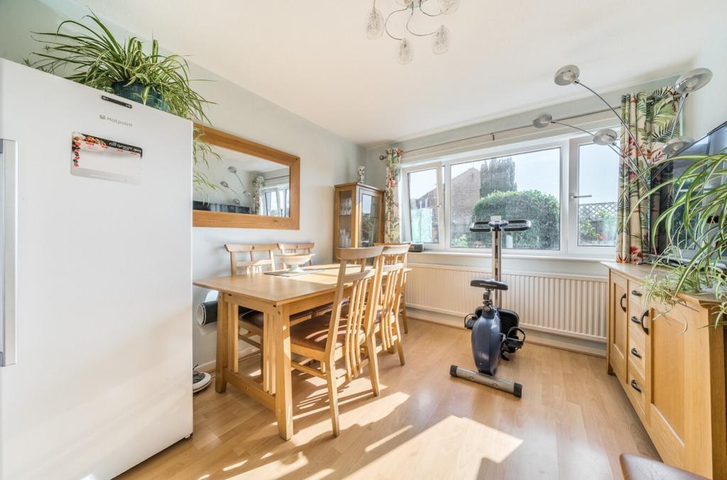 1344667-7-68b0c55080f4d-ARW-1