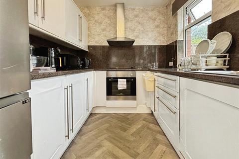 289 Kings Road, Bradford, BD2 1NW