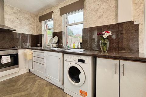 289 Kings Road, Bradford, BD2 1NW