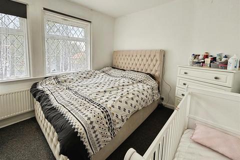 289 Kings Road, Bradford, BD2 1NW