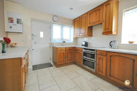 3 bedroom detached house for sale, Upper Lane, Netherton WF4