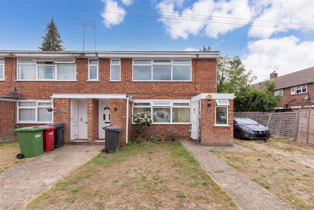 Flat 6 93 L Cippenham Lane-6.jpg