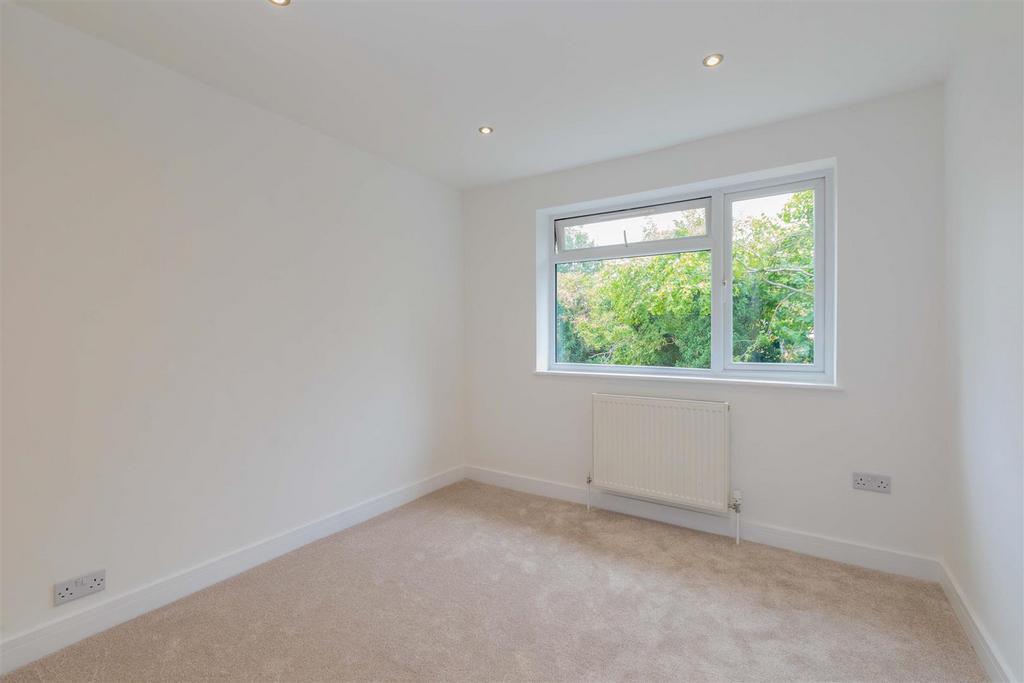 Flat 6 93 L Cippenham Lane-7.jpg