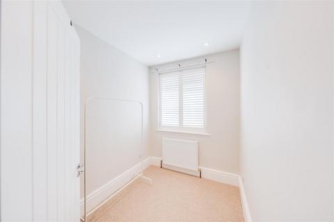 25 Dene Road, Dartford, DA1 1LX