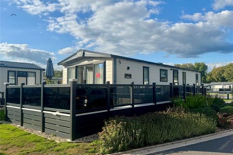 3 bedroom park home for sale, Sycamore, Hoburne Bashley, New Milton, Hampshire, BH25