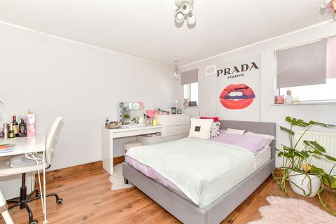 17 Ash Grove, Bognor Regis, PO22 9JD