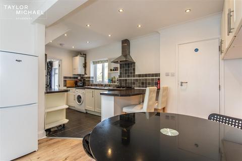 6 bedroom terraced house to rent, Beatty Avenue, Brighton