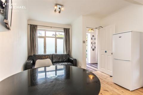 undefined, Beatty Avenue, Brighton