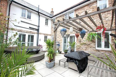 3 bedroom terraced house for sale, St. Marys Walk, Swanland HU14