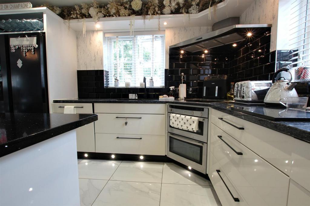 Img 2315-img 2317.jpg