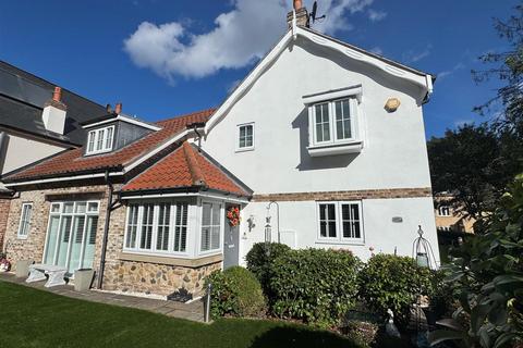 3 bedroom terraced house for sale, St. Marys Walk, Swanland HU14