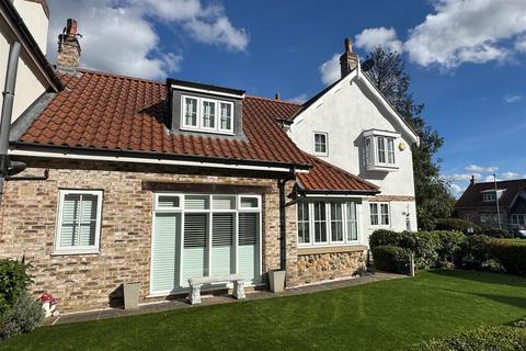 3 bedroom terraced house for sale, St. Marys Walk, Swanland HU14