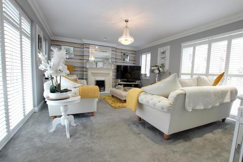 3 bedroom terraced house for sale, St. Marys Walk, Swanland HU14