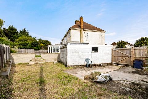 184 Dolphins Road, Folkestone, CT19 5QA