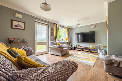 3 bedroom semi-detached house for sale, St. Nicholas Close, Kennett, Newmarket, Suffolk