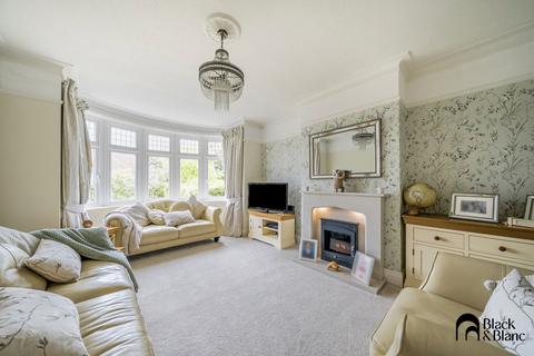 120 Hawes Lane, West Wickham, BR4 9AA