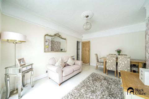 120 Hawes Lane, West Wickham, BR4 9AA