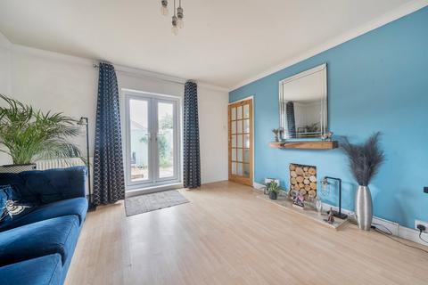 52 Ivel Road, Shefford, SG17 5LB