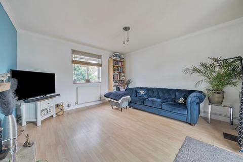 52 Ivel Road, Shefford, SG17 5LB
