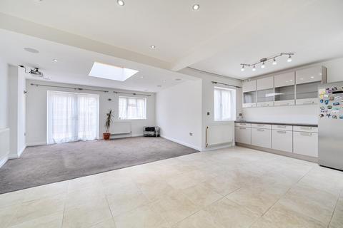 undefined, Lady Aylesford Avenue, Stanmore HA7