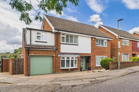 Beaumayes Close, Boxmoor, HP1
