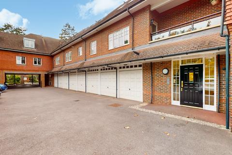 undefined, Marsh Point, Pinner HA5