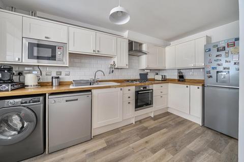 3 bedroom semi-detached house for sale, Thatcham,  Berkshire,  RG18