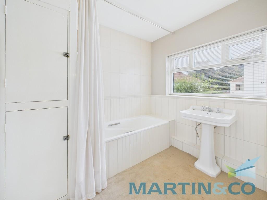 8. bathroomshower