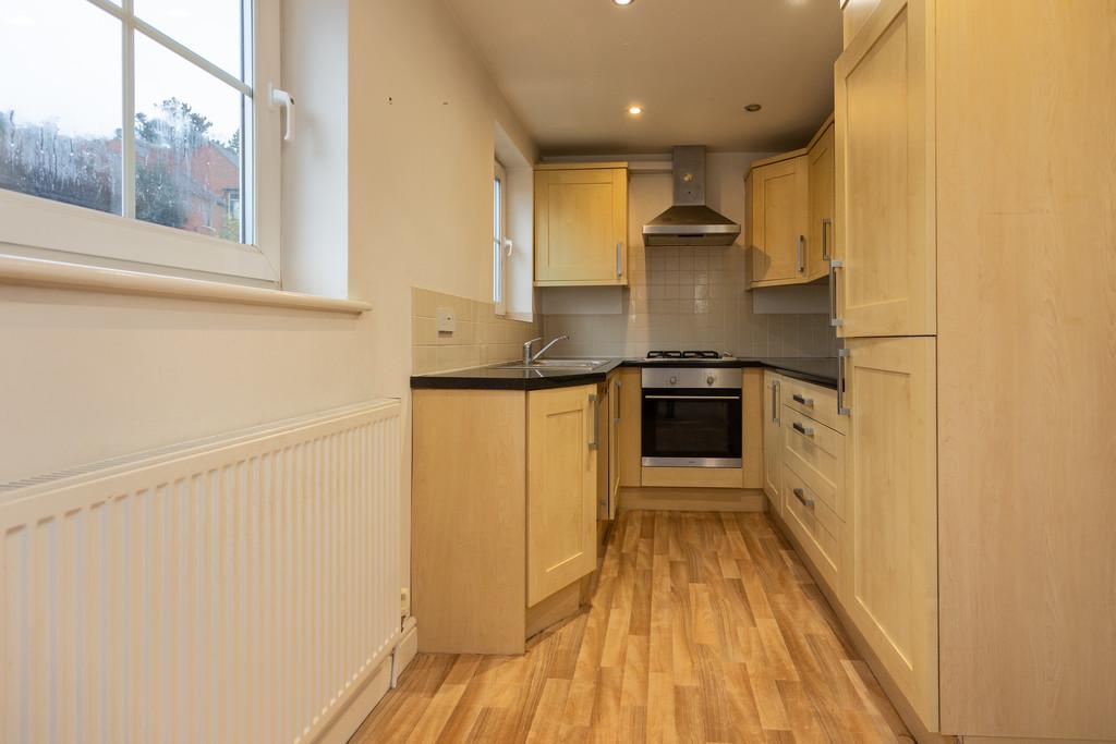 12 Nesfield Rd - 019