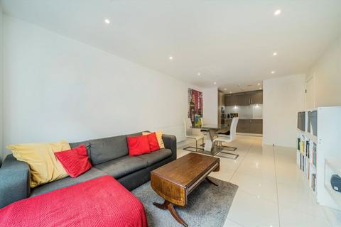 2 bedroom flat for sale, Atkins Square, London E8