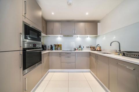 2 bedroom flat for sale, Atkins Square, London E8