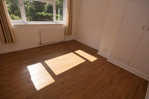 3 bedroom semi-detached house to rent, Ralph Road, Solihull B90
