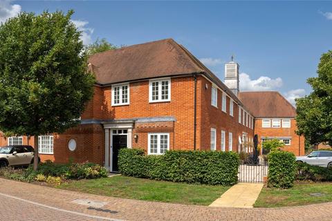 Burnham Square, Upper Froyle, Alton, Hampshire, GU34
