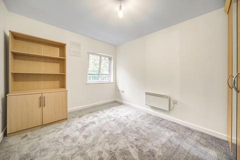 2 bedroom flat for sale, Kennington Road, London SE11