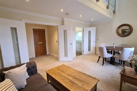 2 bedroom retirement property for sale, Fleur De Lis, Marlborough, SN8 2FN