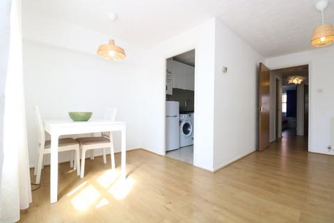 2 bedroom apartment to rent, Shaftesbury Gardens, London NW10