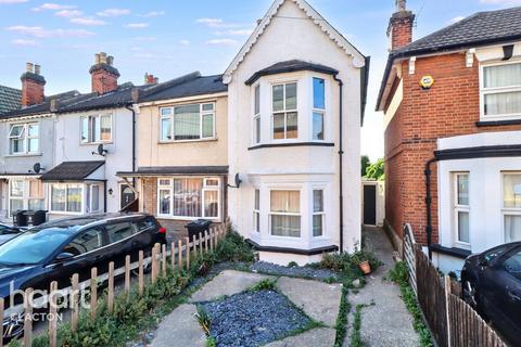 3 bedroom semi-detached house for sale, Old Road, Clacton-On-Sea