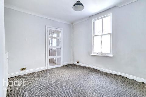 3 bedroom semi-detached house for sale, Old Road, Clacton-On-Sea