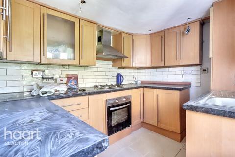 3 bedroom semi-detached house for sale, Old Road, Clacton-On-Sea