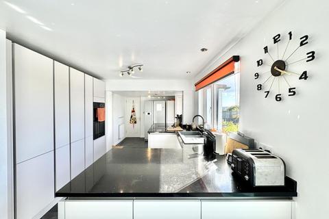 4 bedroom detached house for sale, Bodmin Road, Truro