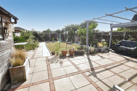 2 bedroom semi-detached bungalow for sale, Southwell Road, Benfleet