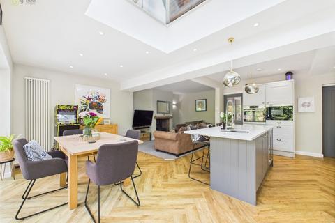 5 Ashurst Road, Sutton Coldfield, B76 1JH