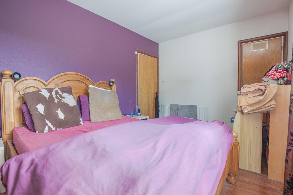 Bedroom1 Angle2 (5)