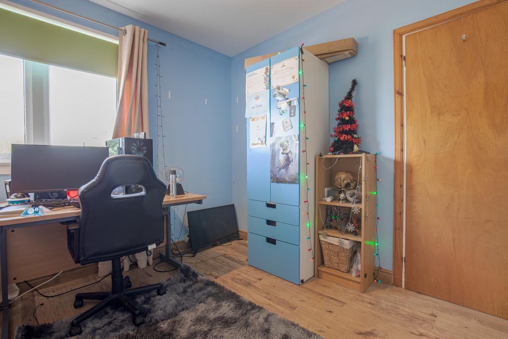 Bedroom2 Angle2 (6)