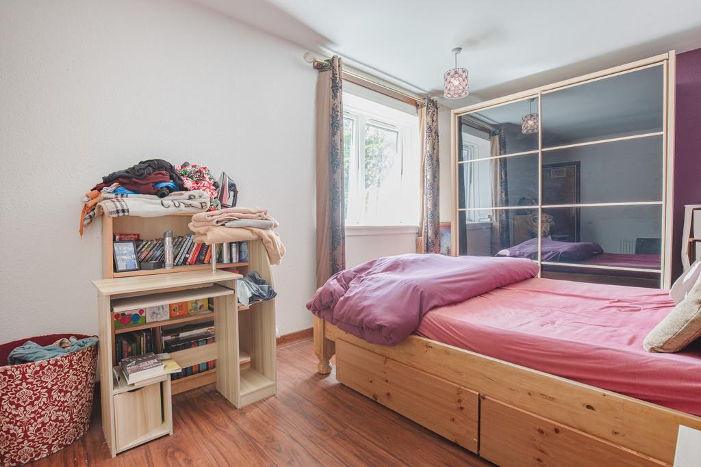 Bedroom1 Angle1 (5)