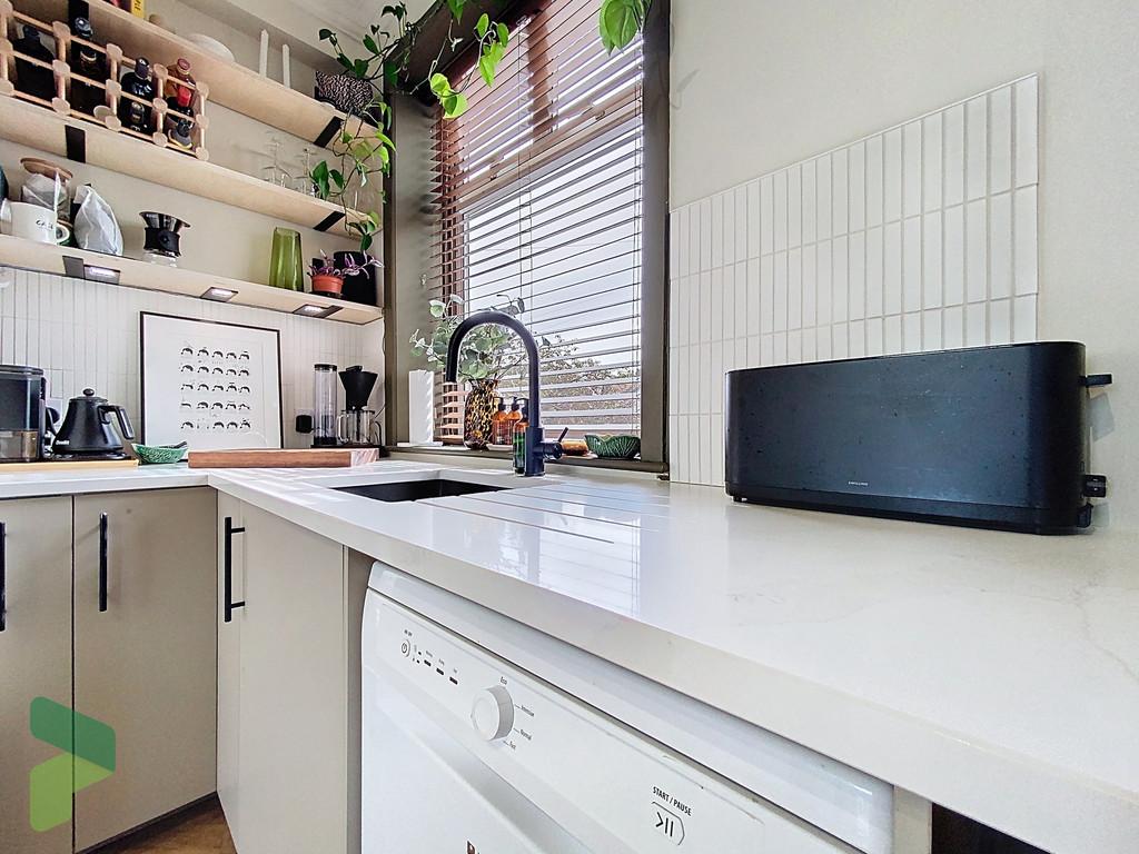 Open Plan Breakfast Kitchen