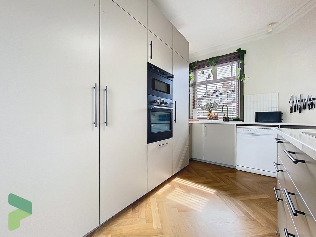 Open Plan Breakfast Kitchen