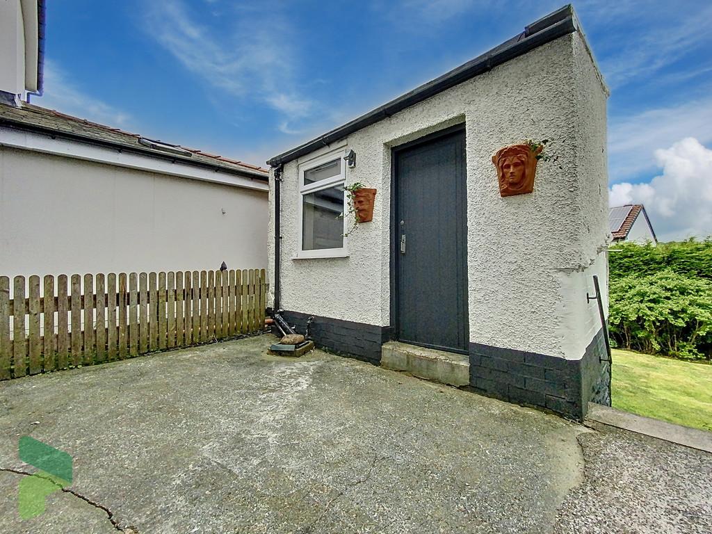Rear Garden and Store