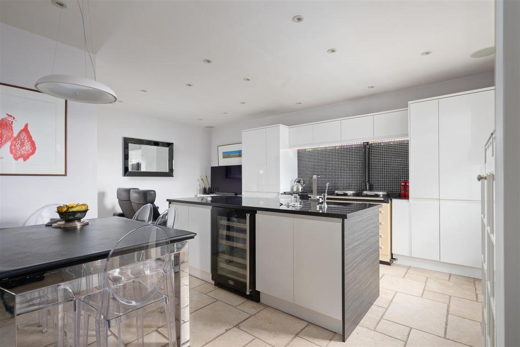 0018-1b King James Pl.JPG